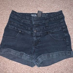 High rise Black Short Shorts